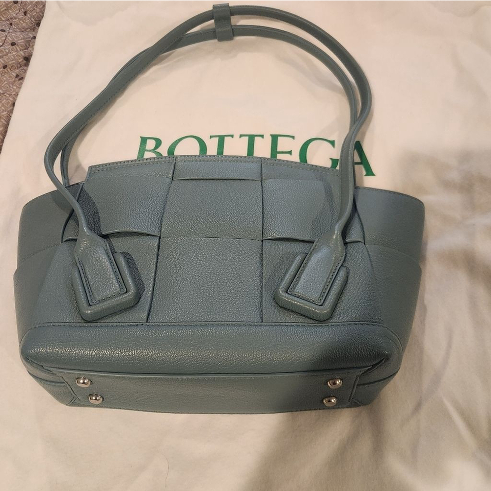 NWOT Bottega Veneta Small Arco Bag - Picture 4 of 13